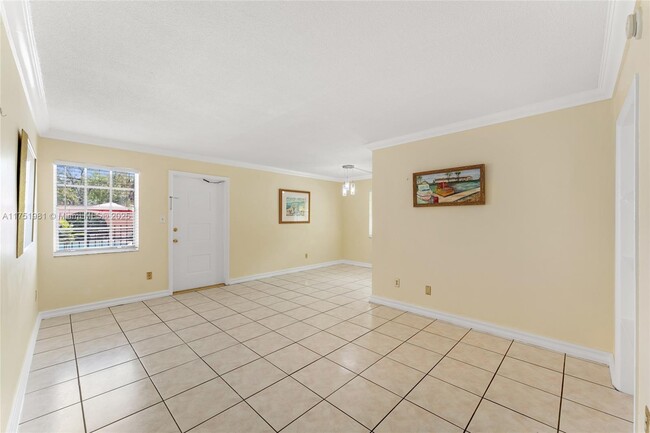 Photo - 1545 Miami Rd Apartment Unit 101