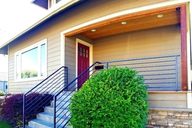 Twelfth Street Apartments - Twelfth Street Apartments