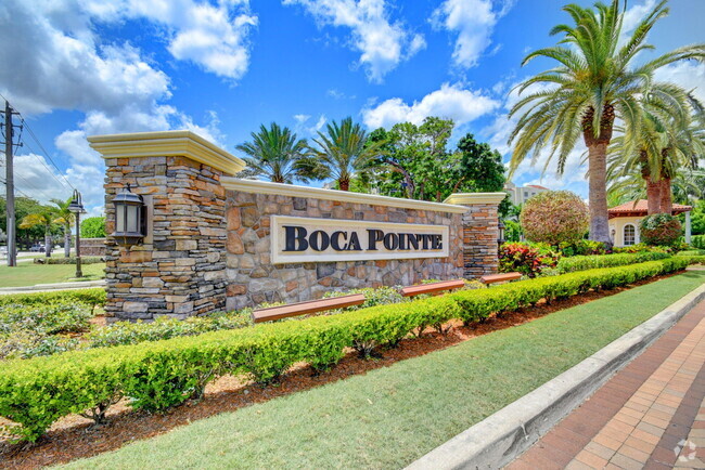 Building Photo - 6488 Via Regina Rental