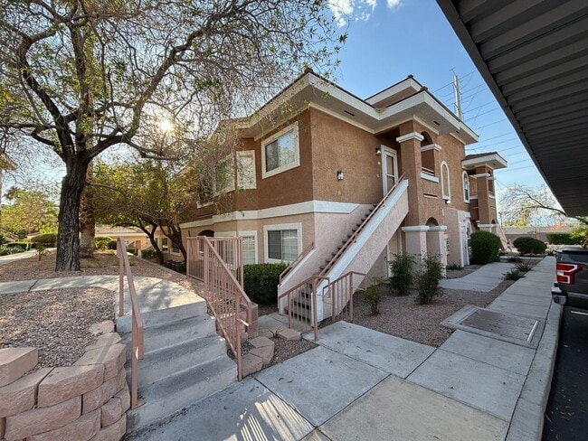 Beautiful 2Bed/2Bath Condo located in the ... - Beautiful 2Bed/2Bath Condo located in the ...
