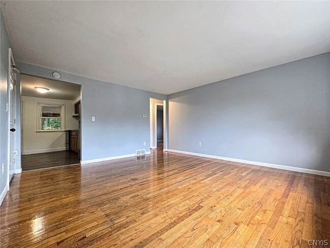 Photo - 301 1st N St