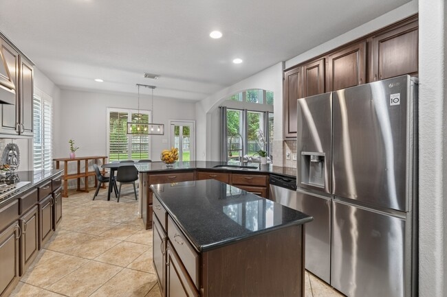 Building Photo - 42 N Arrow Canyon Cir