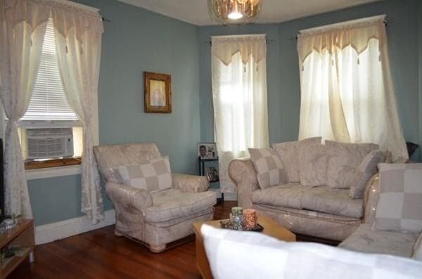 Photo - 19 Montfern Ave Unidad 3