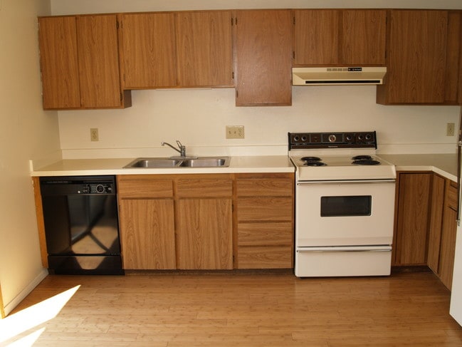 Photo - 629 Quincy St