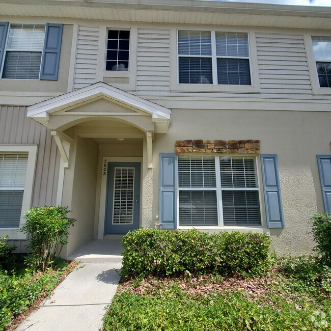 Front of townhome, middle unit - 5808 Fishhawk Ridge Dr Rental