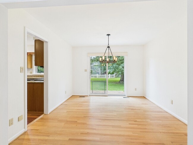 Photo - 701 Dogwood Ln