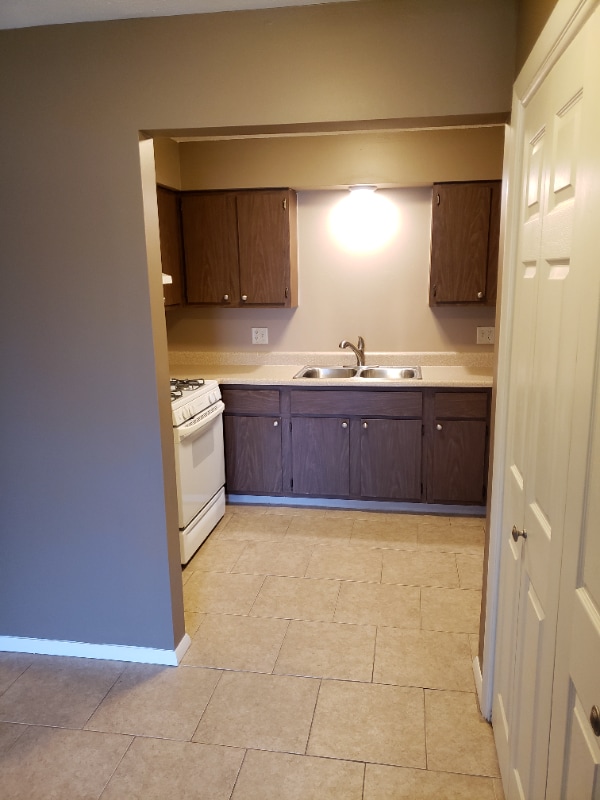 Photo - 7100 Van Dorn St Unidad 94