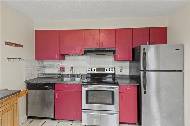Photo - 100 Lanark Rd Unit 5