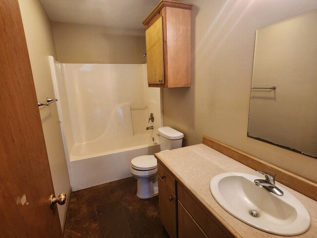 Photo - 2 Bed / 2 Bath Duplex – Pineville, LA – $795/month