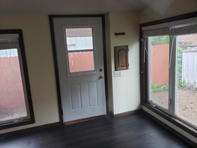 Photo - 109 Florence St