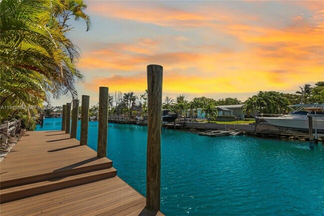 Photo - 12901 Oleander Rd