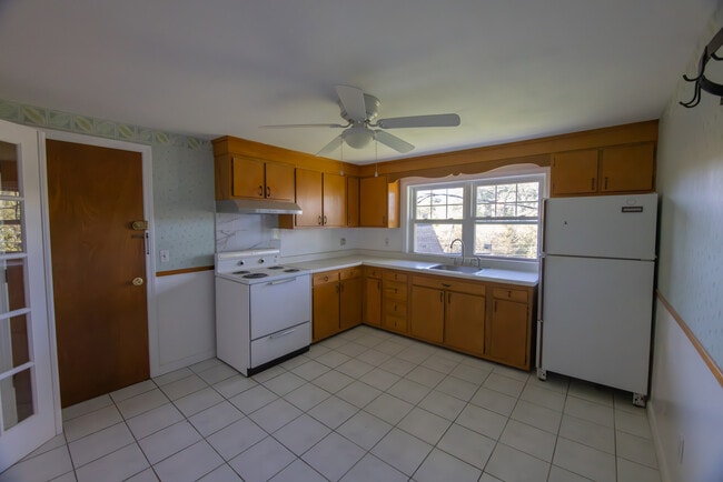 Photo - 1 Town House Ln Unit 2