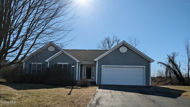 Building Photo - 76 Ridgewood Dr