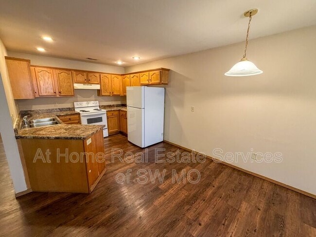 Photo - 1133 S Clifton