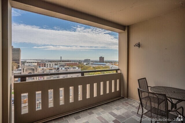 Building Photo - 1 Gold St Unit APT 11E
