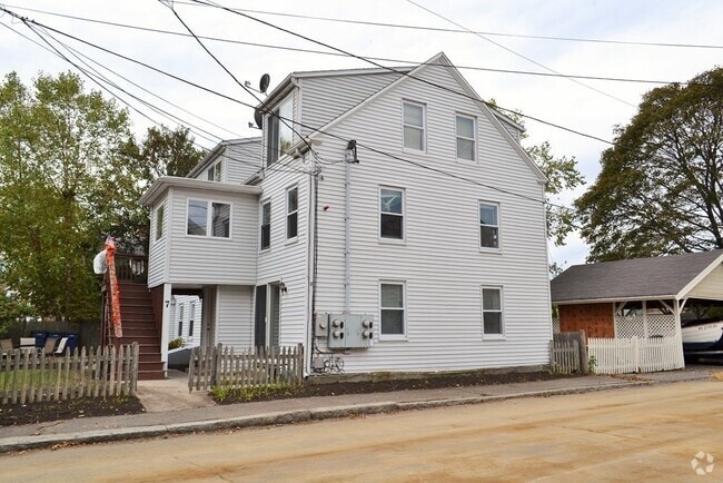 Building Photo - 7 Harris St Unit 1R Rental