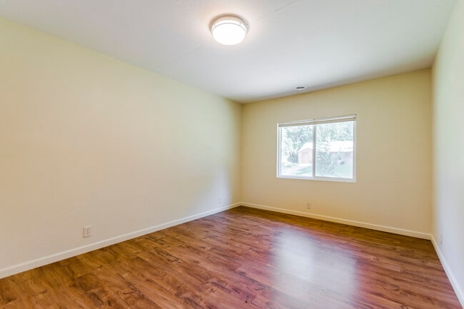 Photo - 2055 College View Rd