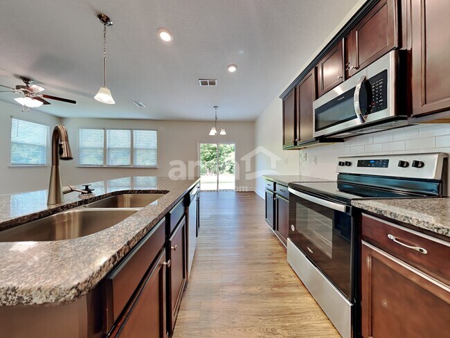 Photo - 10322 Riverwalk Ct