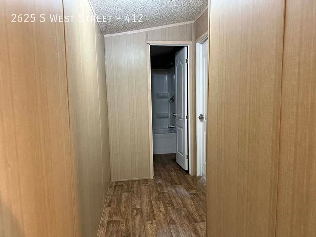 Photo - 2625 S West St