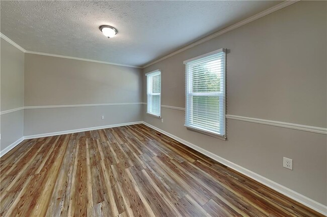 Photo - 6839 Woodcreek Ln