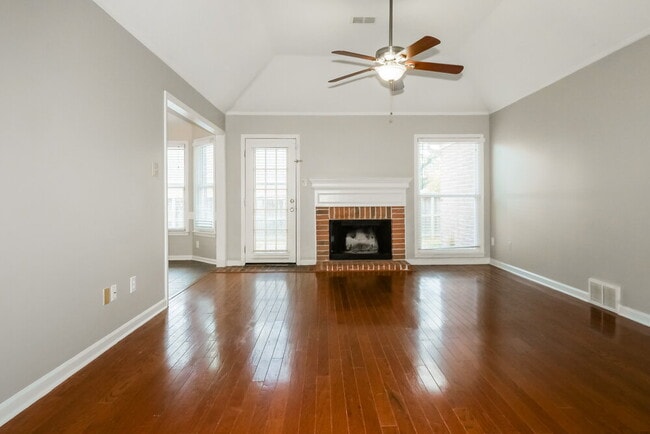 7576 Dexter Run Cir
