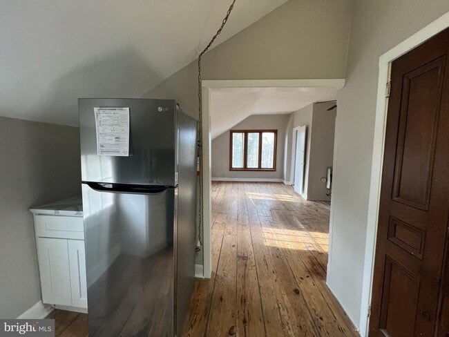 Photo - 1 Breakneck Rd Unit APT 6