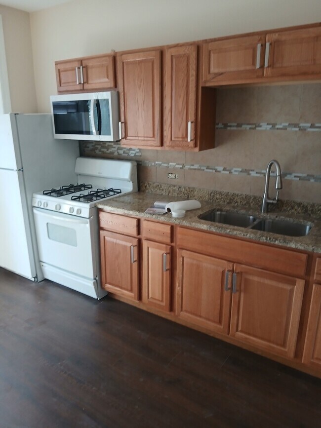 6853 S King Dr House House Rental in Chicago, IL