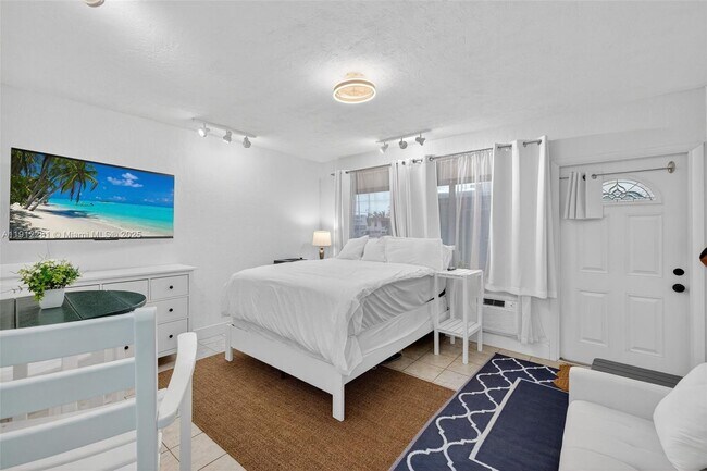 Photo - 820 N Ocean Blvd Unit 1