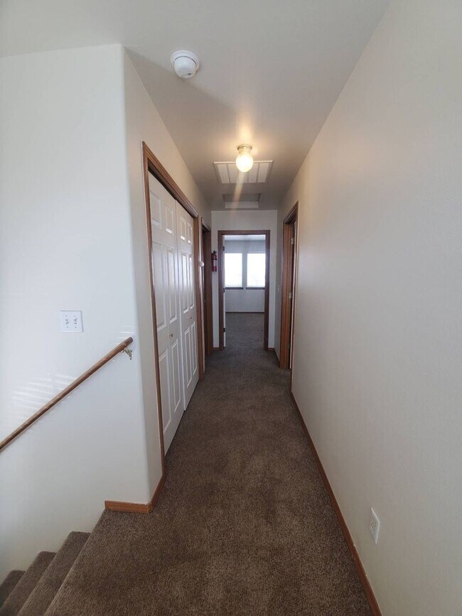 1306 S Skyline Dr Unit 1306 B Skyline Dr