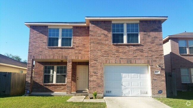 Building Photo - Large 5 bedroom 2.5 bath fresh paint, new ... Rental