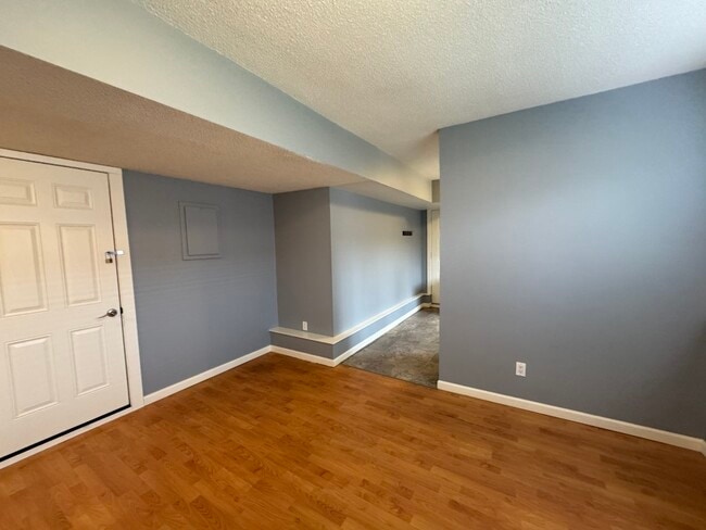 Photo - 6166 Palahi Rd