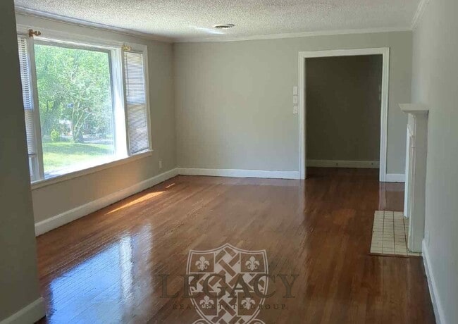 Photo - 312 Bowwood Dr