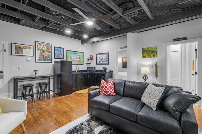 Photo - 156 Camellia St Unit ID1266986P