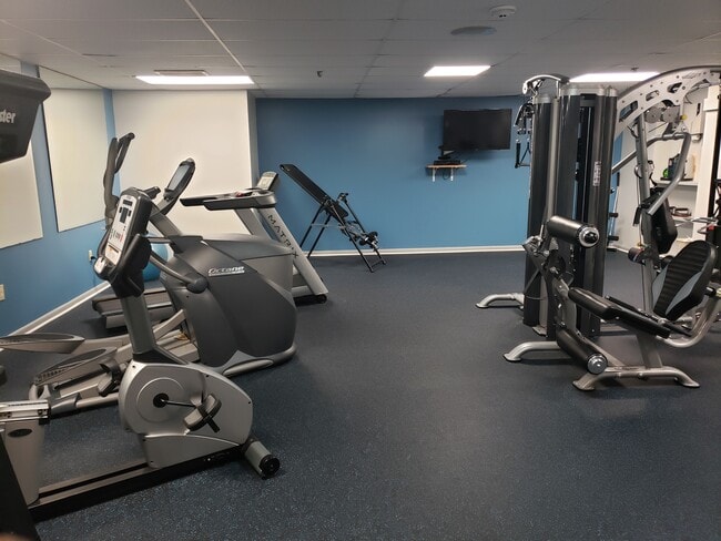 Fitness Center - 9200 Edwards Way Unit 505