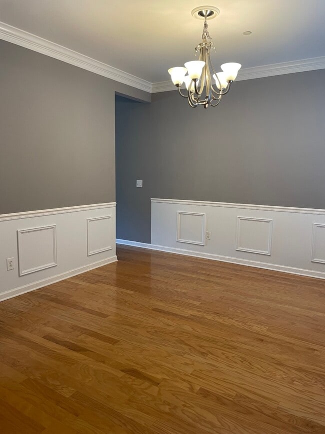 Photo - 4524 Sawmill Pl