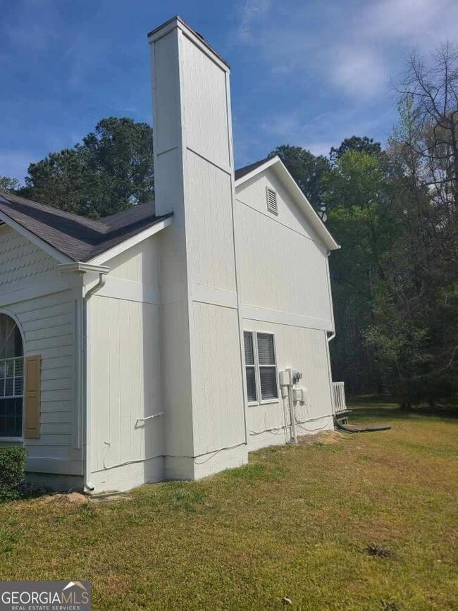 Photo - 1604 Picadilly Ct NE