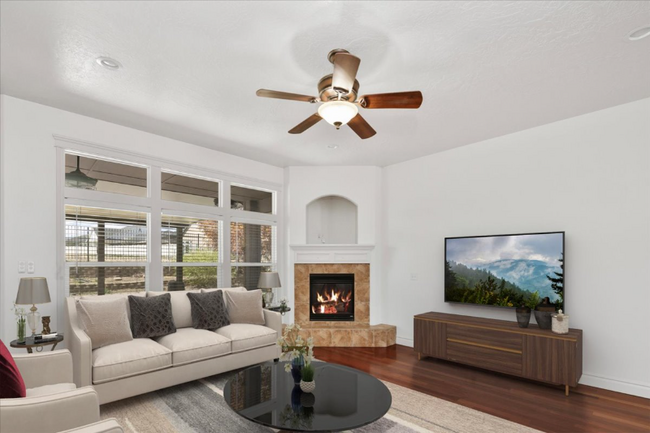 Photo - 15623 Sequoia Grove Way House