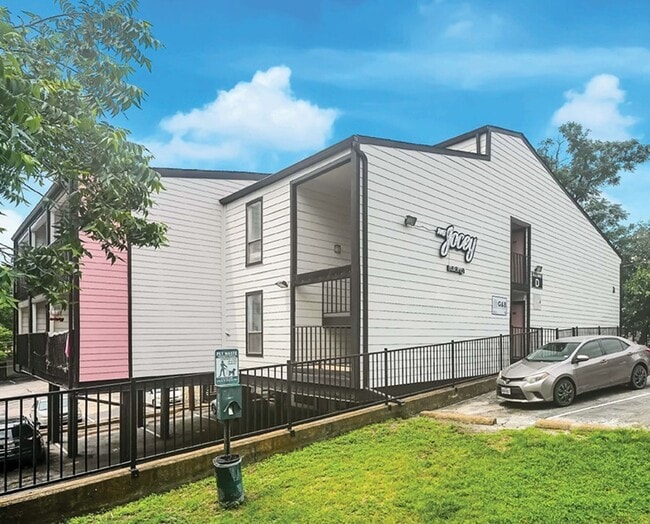 Photo - 2808 Whitis Ave