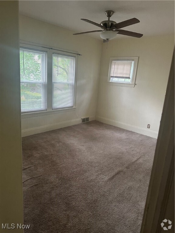 Building Photo - 3667 Stoer Rd Unit Up Rental