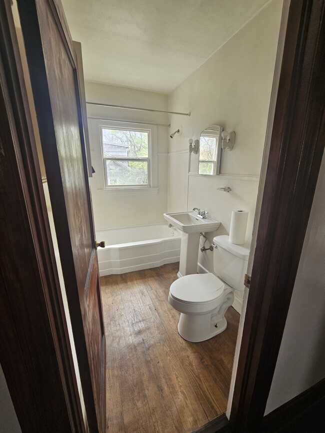 Building Photo - 521 Liberty Rd Rental