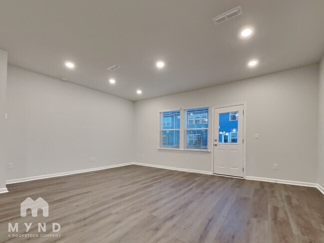 Photo - 507 Toffeemen Dr