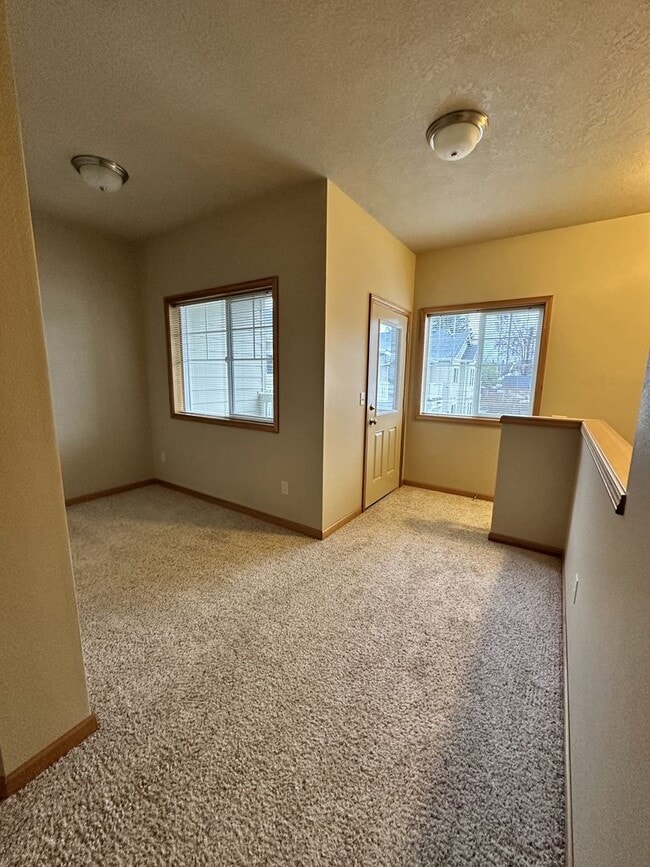 82 E 19th Alley Unit 82