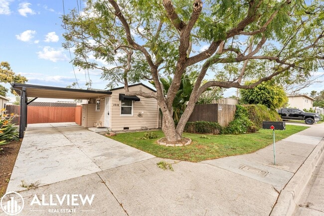 Photo - Charming 1-Bedroom Private Home with Backyard – 6-Month Lease with Month-to-Month Flexibility