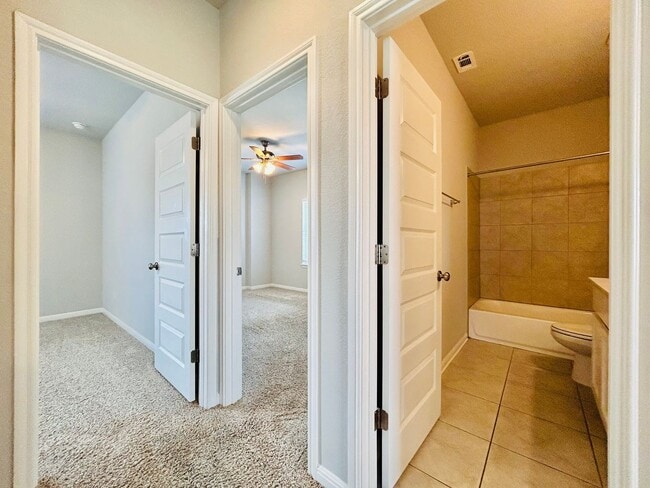 Photo - 1156 Capra Ln