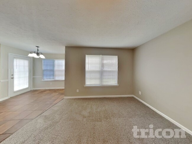 Photo - 501 Homey Dr