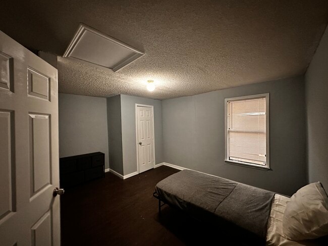 Photo - 1207 S Chicago Ave