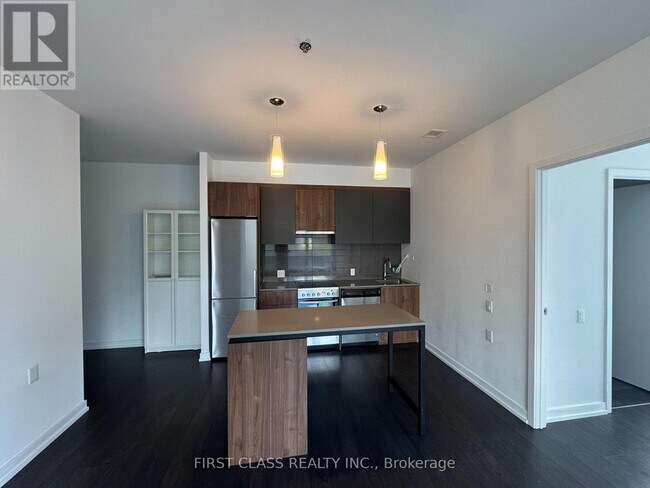 Photo - 203 College St Unit 407