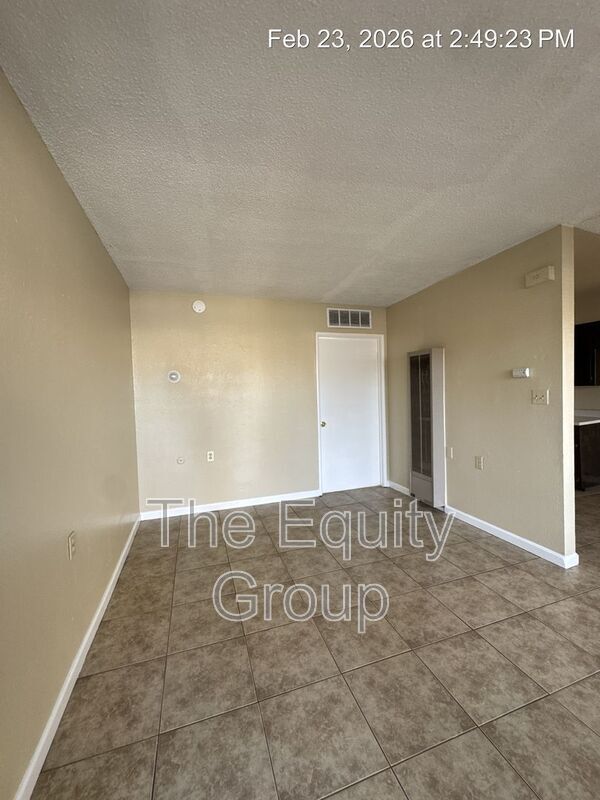 Photo - 819 N Floral St