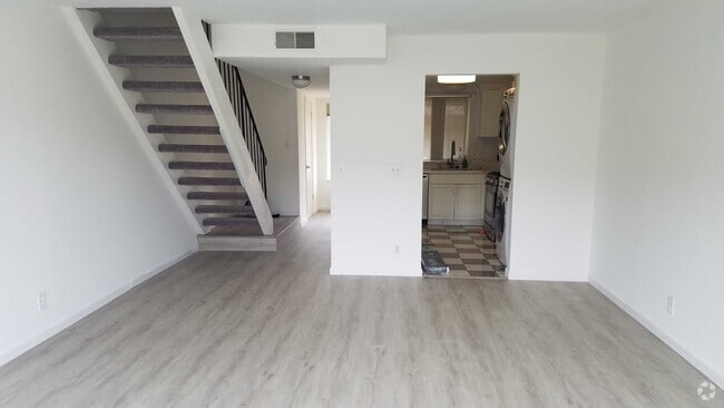 Building Photo - 2747 Kilconway Ln Rental