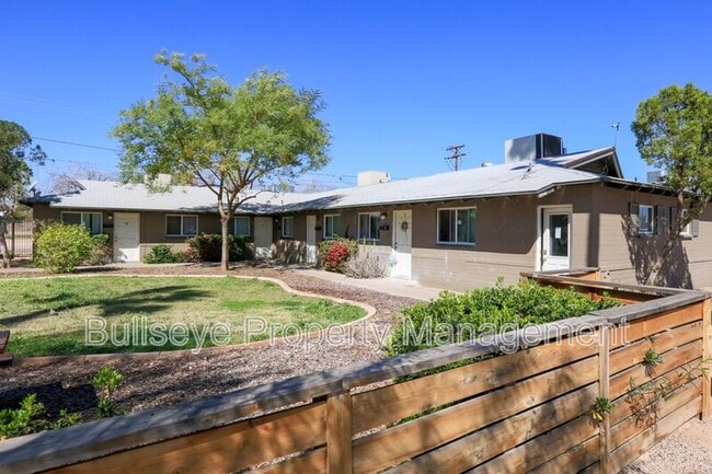 Photo - 3308 N 66th St